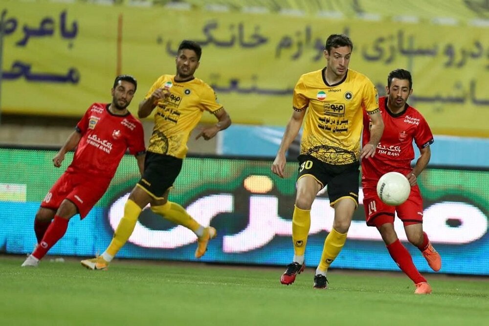 تساوی پرسپولیس و سپاهان در نیمه اول با درخشش یک «پیام»