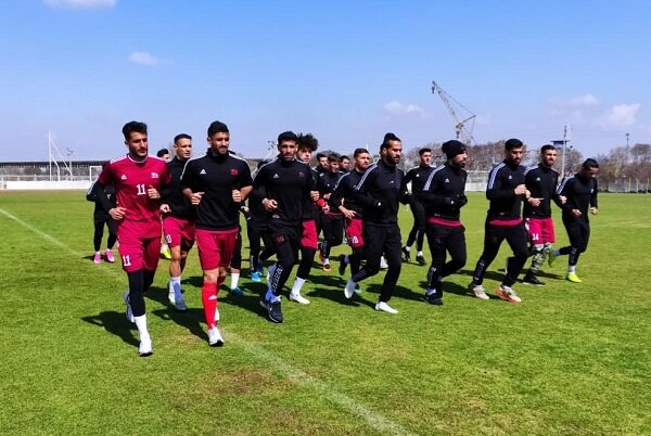 تمرین تیم فوتبال تراکتور