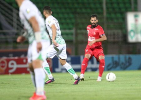 حمله مدافع ملی‌پوش پرسپولیس به رختکن میزبان!