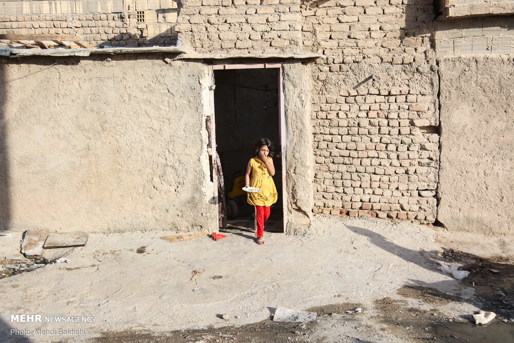 دولت برنامهای برای مسکن فقرا نداشته است