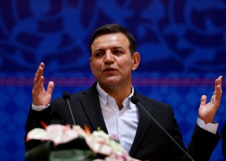 رئیس فدراسیون فوتبال:قانون منع جذب بازیکن ومربی خارجی بازنگری شود
