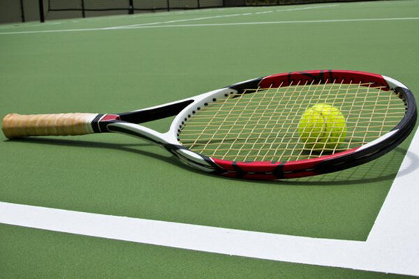 رفع مشکل زمین هیأت تنیس استان مرکزی در اولویت قرار بگیرد