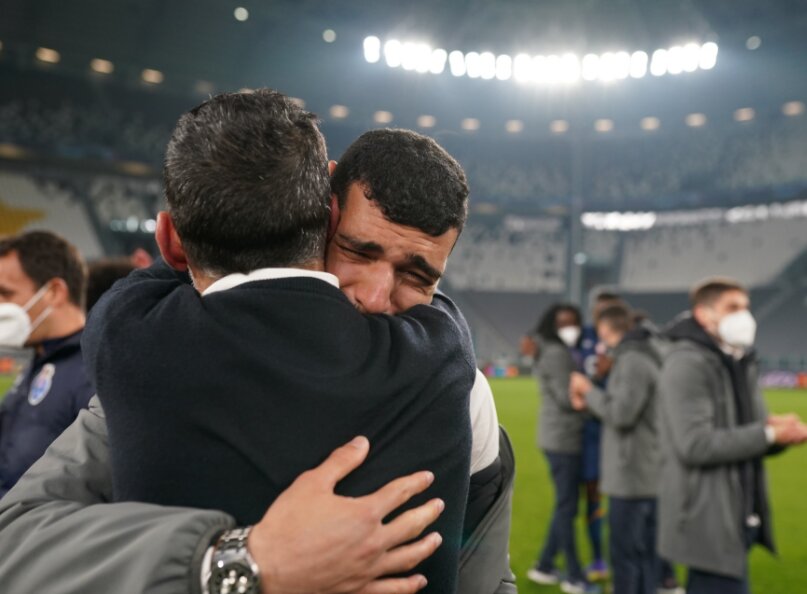 سرمربی پورتو در رختکن از بازیکنان خداحافظی کرد