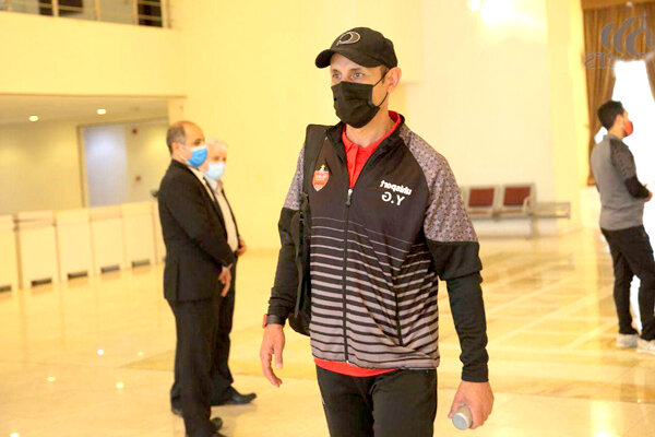 عصبانیت گلمحمدی و دورهمی بازیکنان در هتل