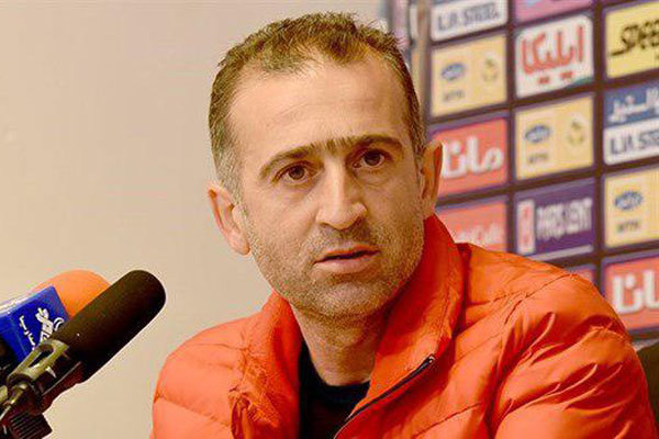 فراز کمالوند در نشست خبری قبل از دیدار ماشین با سایپا شرکت نکرد