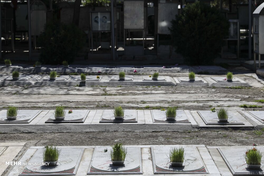 ماجرای نصب بنر ممنوعیت استفاده از ساز در بهشت زهرا(س)