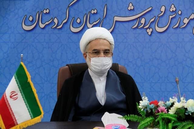 معلمان باید همواره اطلاعات خود را به روز کنند