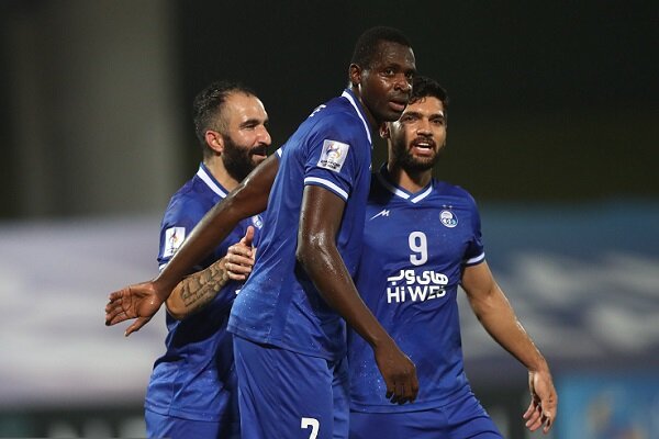 مهاجم آبی پوشان دیدار مقابل ذوب آهن را از دست میدهد