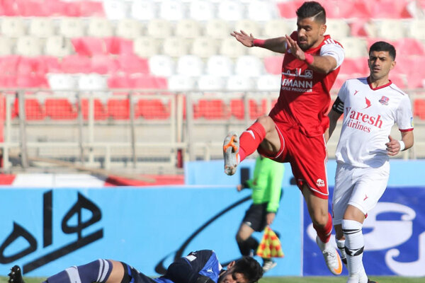 پیکان و تراکتور امتیازات را تقسیم کردند