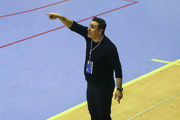 کمیته فوتسال به آدم بزرگی نیاز دارد/کراپ مقابل مس کم کاری نمیکند