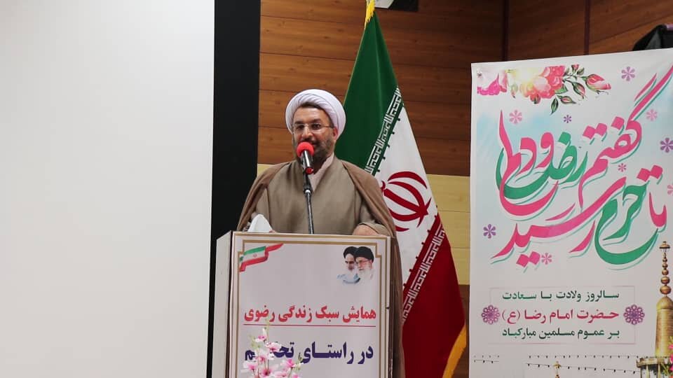 ابزار و شیوه تبلیغ دینی در جامعه باید مطابق با نیاز روز مردم باشد