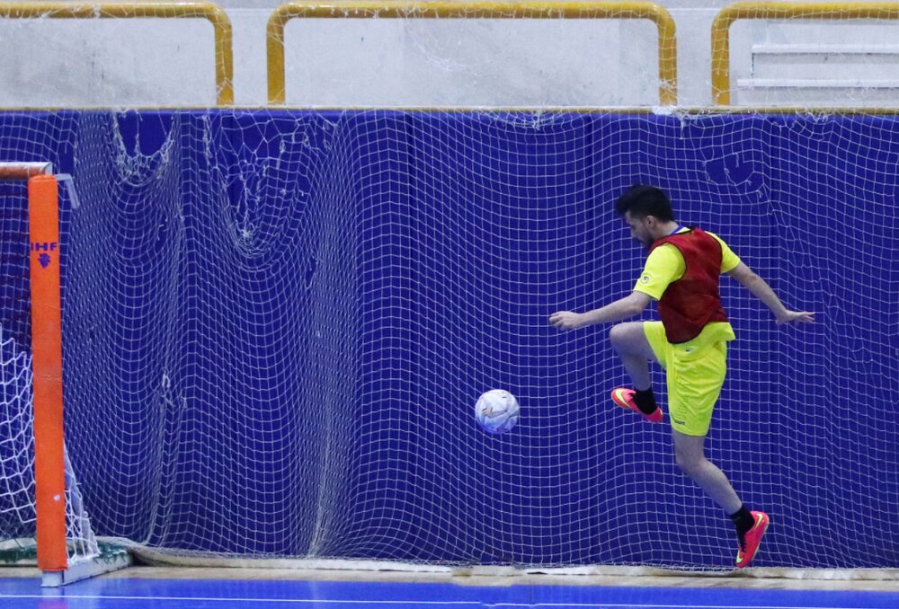 تشکیل فدراسیون فوتسال پیشکش؛ سازمان لیگ فوتسال را حفظ میکردید!