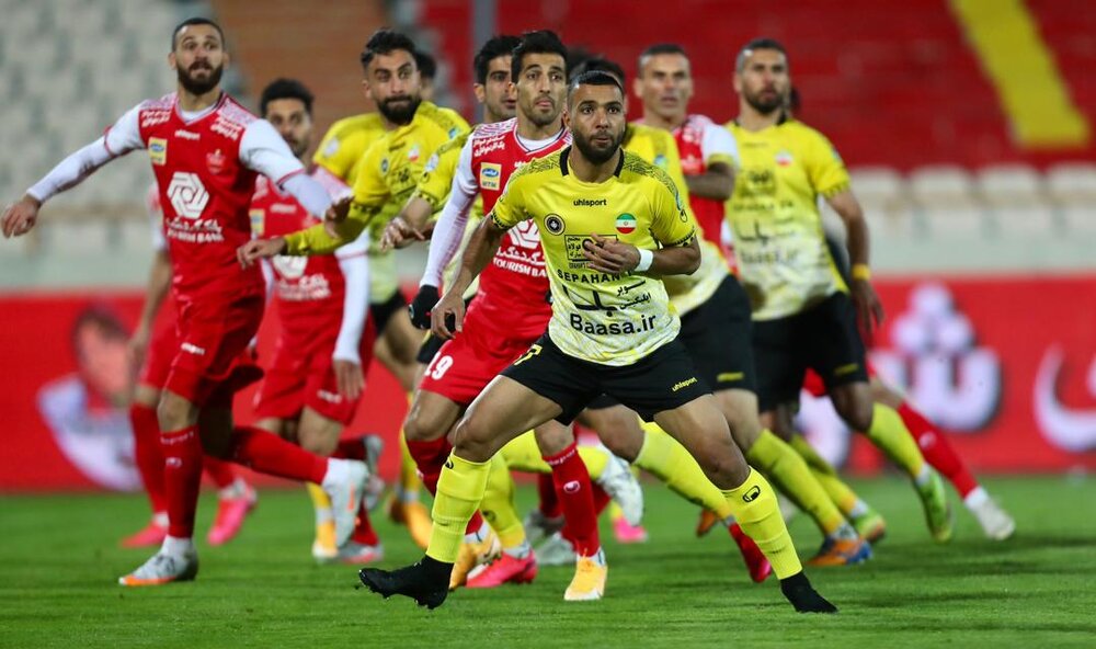 درخواست پرسپولیس از سازمان لیگ/ انتقاد از زمان بازی‌های سپاهان