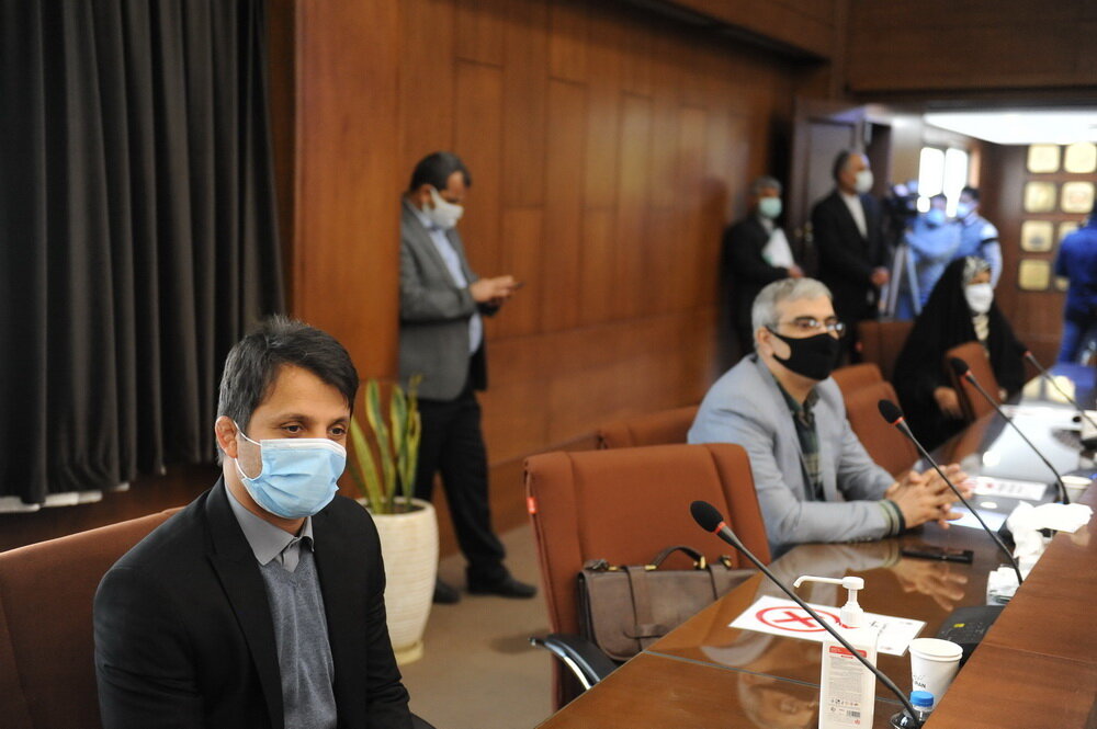 رنگرز: تعویض چمن ورزشگاه وطنی قائمشهر در دستور کار است