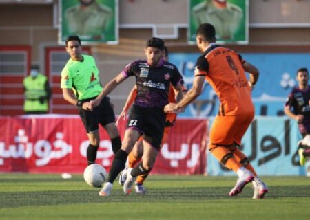 عبور پرسپولیس از سد مس با حداقل گل/ سرخ‌ها موقتا صدرنشین شدند