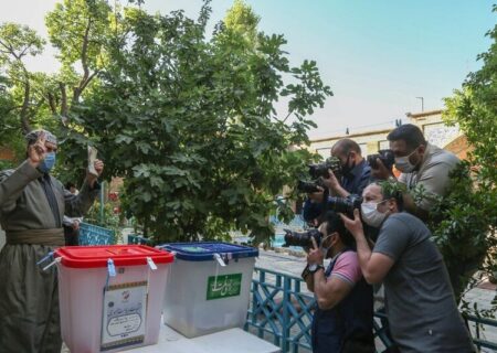 مشاهدات میدانی عکاسان و خبرنگاران کردستانی از انتخابات
