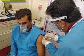 سالمندان ۶۰ ساله کردستانی برای واکسیناسیون ثبت نام کنند