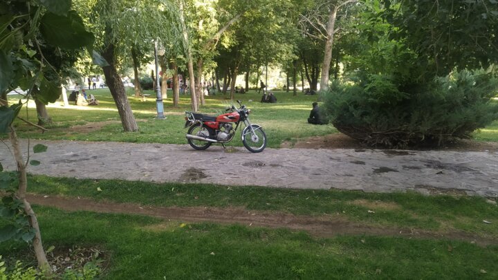 جولان موتورسواران در پارکهای سقز