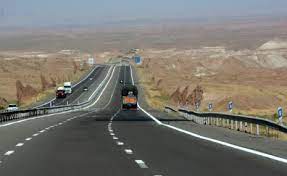 عبور خودروهای سنگین از جاده جدید مریوان – سنندج ممنوع است