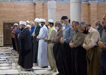 اقامه نماز عید قربان در کردستان