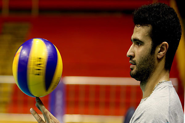 انتخاب «الکنو» هوشمندانه بود/ توپها باید به معروف برسد