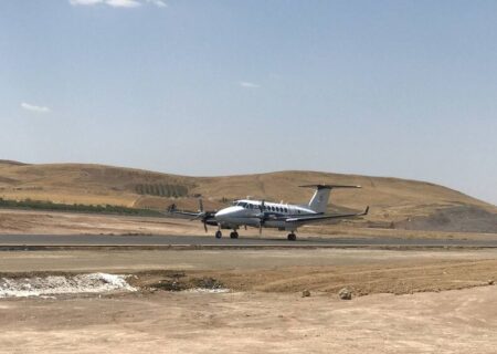 اولین هواپیما در فرودگاه سقز به زمین نشست