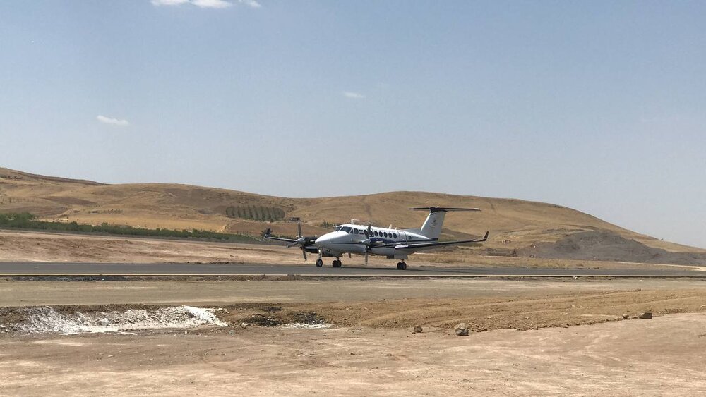 اولین هواپیما در فرودگاه سقز به زمین نشست