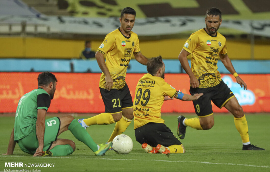 تساوی پیکان و سپاهان در نیمه اول