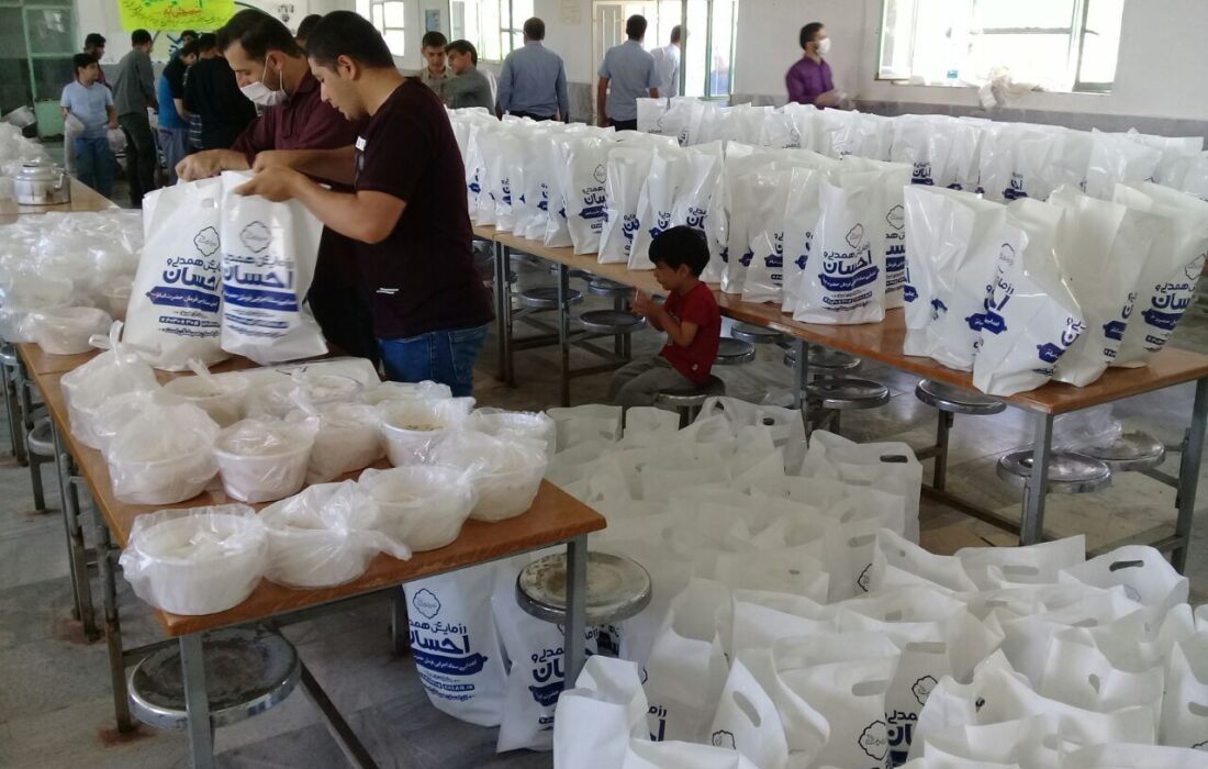 توزیع ۴۰ هزار پرس غذای گرم در بین نیازمندان کردستانی آغاز شد