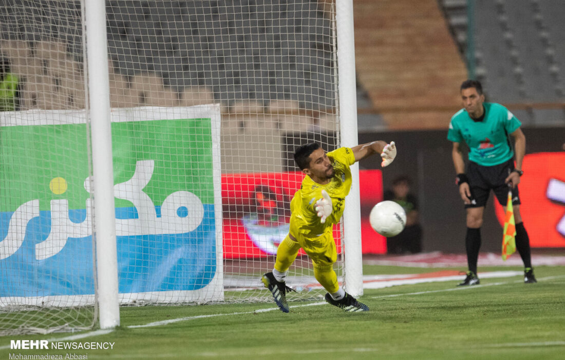 حسینی زمان و مکان خوبی را برای انجام بهترین واکنش خود انتخاب کرد