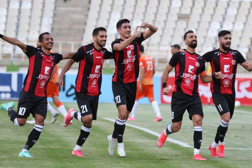 حمله شدید پدیده به ساکت الهامی/ مربیگری سابقه دلالی نمیخواهد