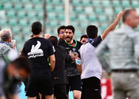 دروازه‌بان تیم فوتبال ذوب آهن ۵ بازی محروم شد