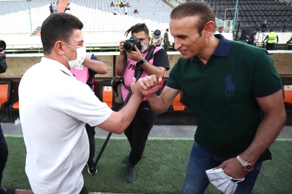 درگیری لفظی مربیان پرسپولیس و گل گهر/تعجب از داوری