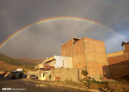 رنگین کمان و باران تابستانی در شهر مرزی بانه