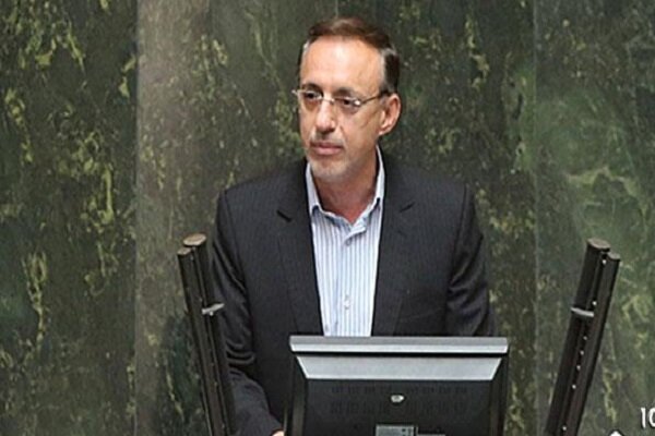 سَم انتصابات سیاسی را دولت تدبیر به وزارت آموزش و پرورش تزریق کرد