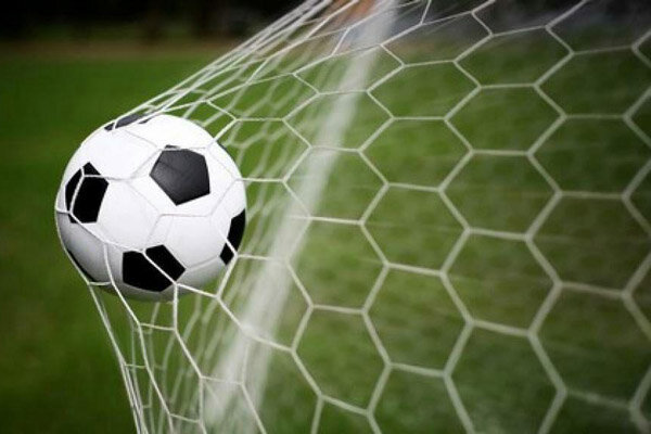 شکست شاهین بوشهر مقابل استقلال ملاثانی/ درگیری شدید در پایان بازی