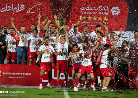 قهرمانی پرسپولیس در لیگ بیستم