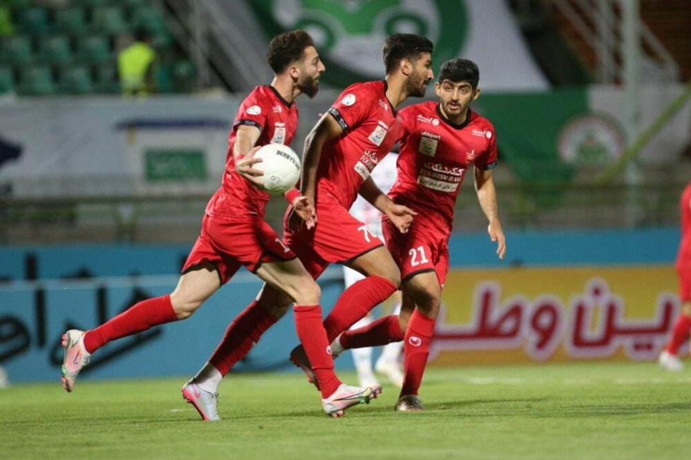 مسیر قهرمانی پرسپولیس دست تبریزیها افتاد