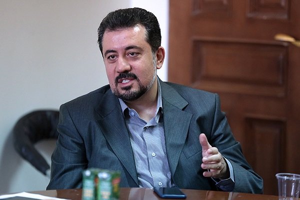 مشاوره به رونق و ایجاد خانواده درست کمک میکند