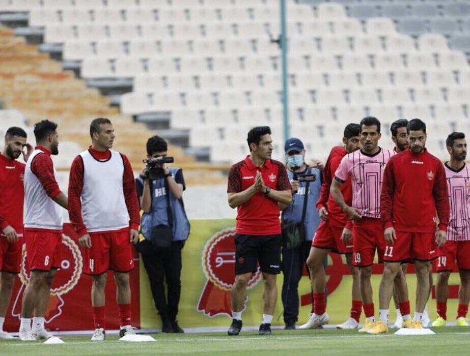 مصدومیت کاپیتان پرسپولیس قبل از بازی با آلومینیوم و تغییر ترکیب