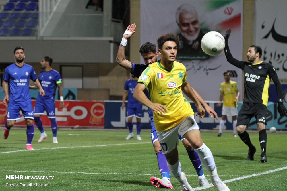 نفت مسجد سلیمان و صنعت نفت؛ بدون برنده در ۴۵ دقیقه نخست