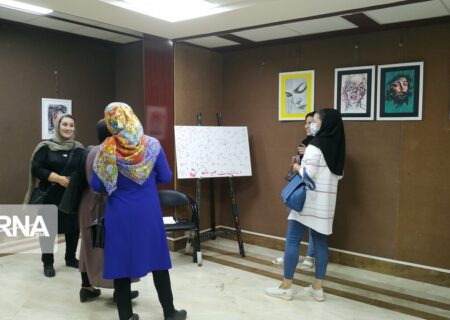 نمایشگاه نقاشی “ژن نیشتمانه” در سقز برپا شد