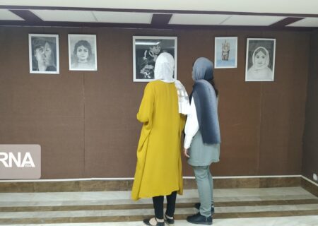 نمایشگاه گروهی نقاشی در سقز برپا شد