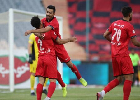 پیروزی نزدیک پرسپولیس مقابل گل‌گهر در نیمه نخست