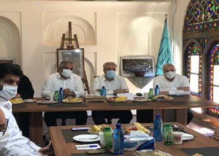 کردستان باید جایگاە ویژەای در حوزە گردشگری داشتە باشد