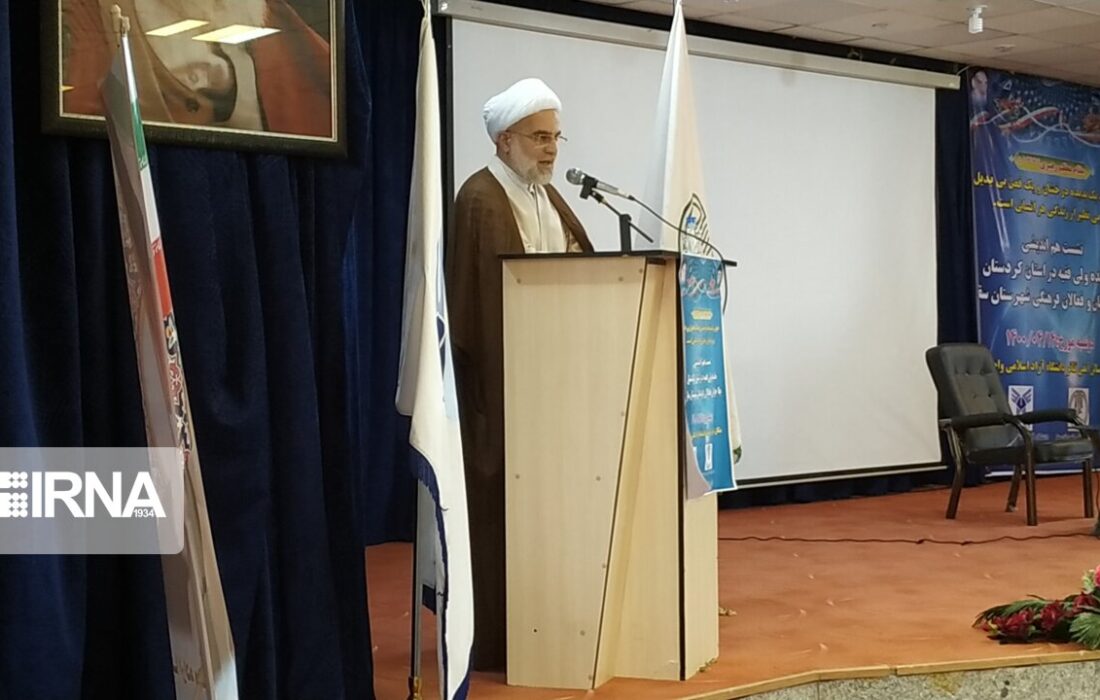 کولبری و بیکاری بعنوان دغدغه مردم باید برطرف شود