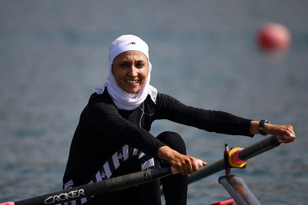 گلایه ملی پوش ایران از کسر مالیات پاداشها و راهکار معاون وزیر