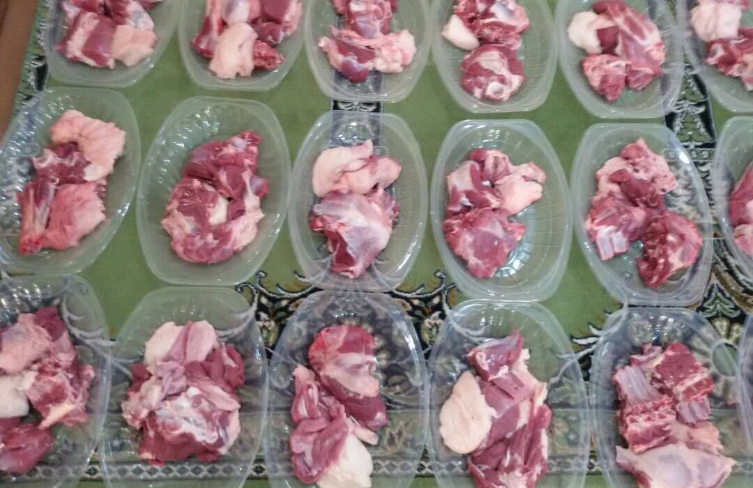 ۳۶۰۰ کیلوگرم گوشت قرمز در بین خانوادههای نیازمند کردستانی توزیع شد