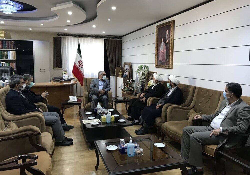 ۵۰ درصد جمعیت شهری کردستان در ۲۵ درصد شهرها زندگی می کنند