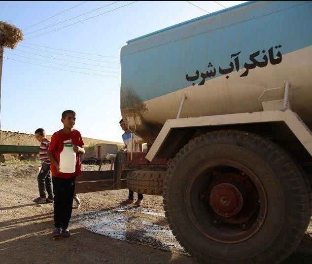 آب شرب ۴۲ روستای کردستان به صورت سیار تامین میشود